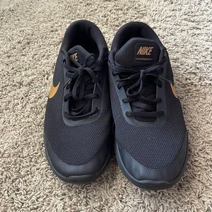 Nike Flex Experience Run Women’s  size 11 used Black